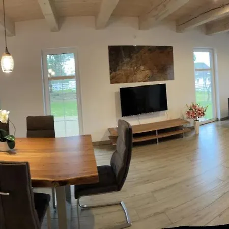 Ferienhaus In Wysoka Mit Grossem Garten * Gardna Wielka