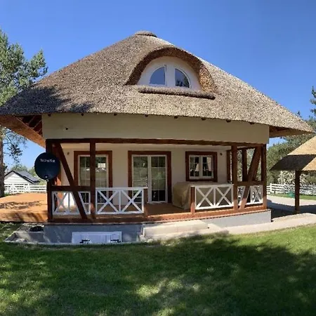 Ferienhaus In Wysoka Mit Grossem Garten 펜션